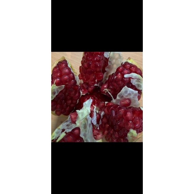 

Delima Merah Merona 1 buah
