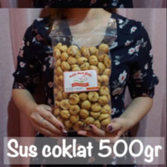 

Soes coklat/jajan ringan/camilan/snack lebaran