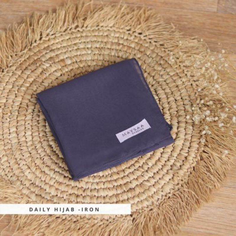 Katalog DAILY HIJAB SQUARE/ POLYCOTTON /Bella square-Iron