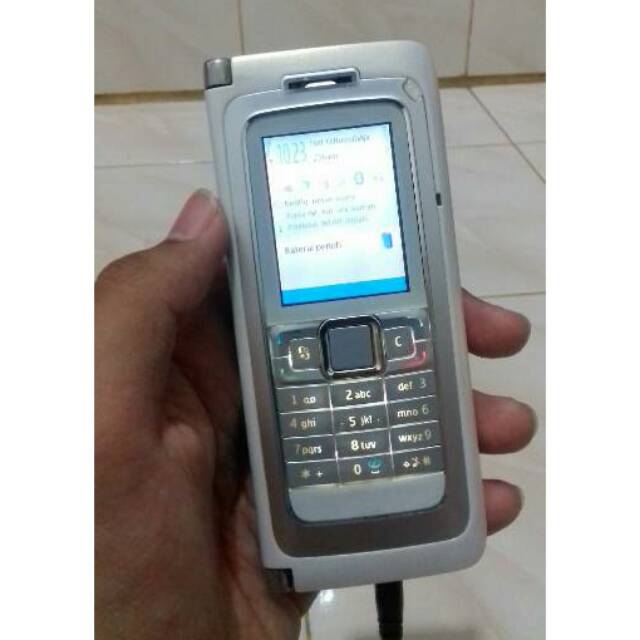 Nokia E90 Original Communicator Putih Limited mirip 9210 i 9110 9000 9300 9500