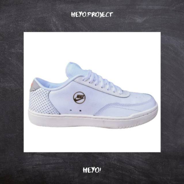 Nike Court Tennis Vintage Circle Logo Leather White/Gold