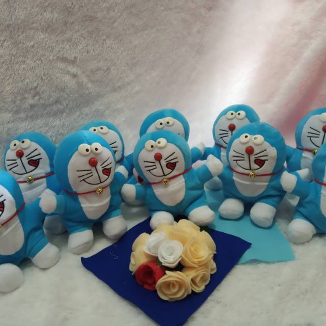 BONEKA DORAEMON S / Boneka doraemon kecil