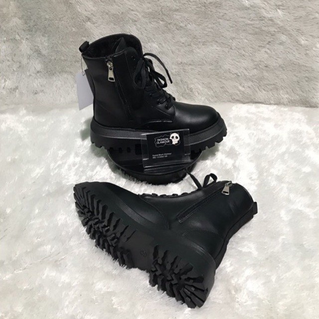 BT32 SEPATU BOOTS IMPORT MARTIN WANITA KOREA BTS BRITISH INGGRIS WHITE VELVET