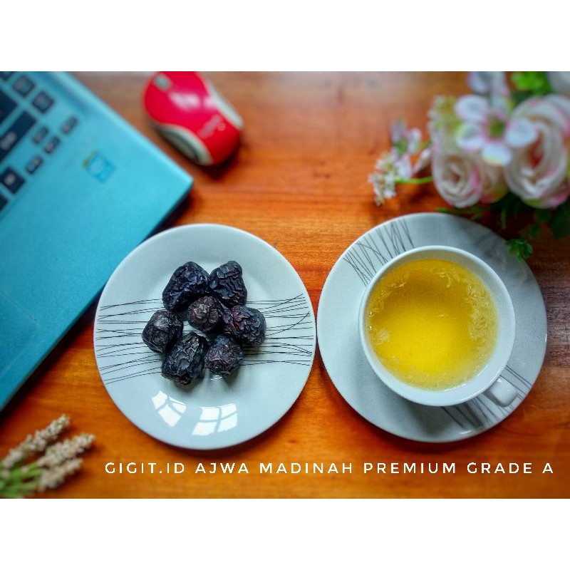

Kurma ajwa madinah premium grade A murah