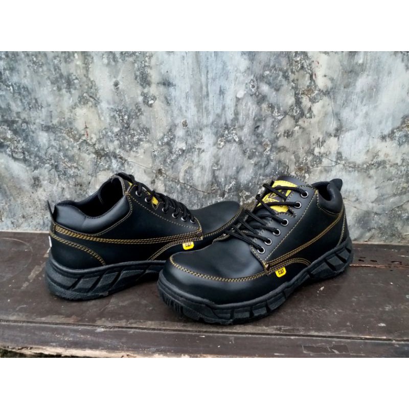 Sepatu Safety Low Boots Pria Sefty ujungbesi caterpillar kerja 39-44