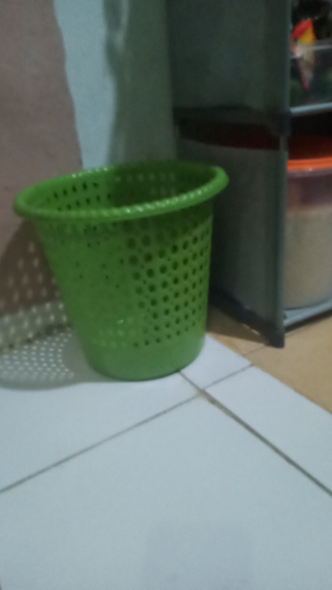 Keranjang Sampah Plastik Tanggung