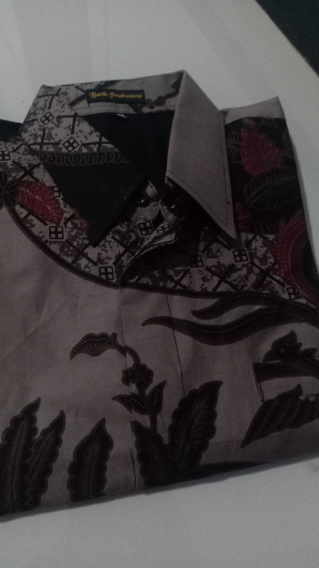 Bhadrika Kemeja Batik Pria Lengan Panjang Slimfit Katun Printing Hem Baju Seragam Kantor Modern