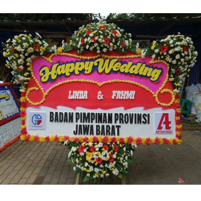 

bunga papan bandung bunga papan happy wedding toko bunga bandung karangan bunga papan bandung