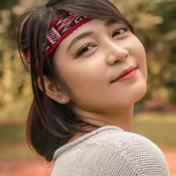 Ikat Kepala Tenun Sortali Batak dan Gantungan Kunci