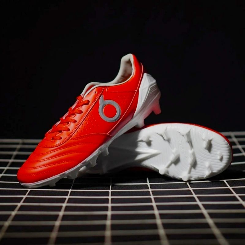 sepatu bola ortuseigh Forte savage