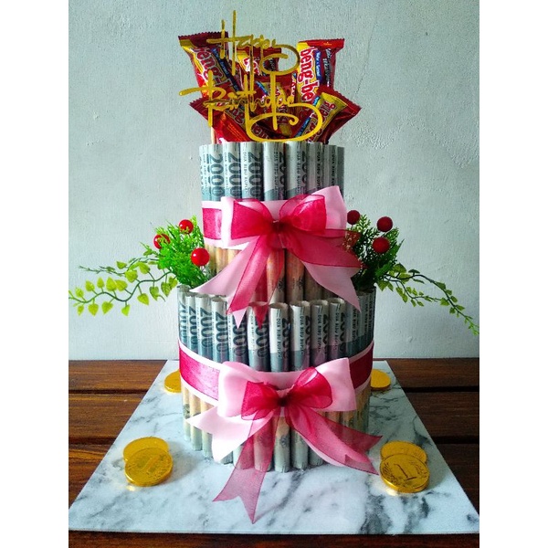 Money cake/tower cake/ulang tahun/anniversary dll