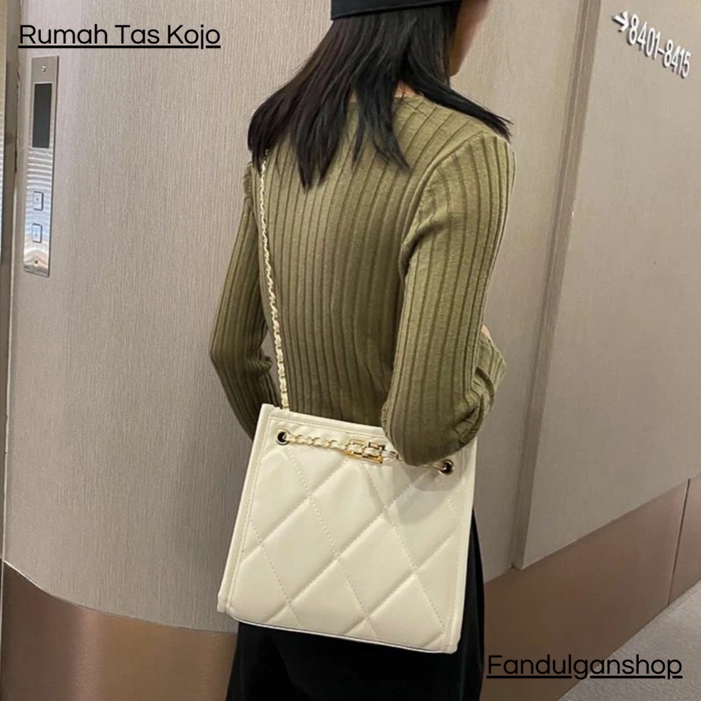 FLASH SALE 10.10 - BORSULAM SELEMPANG KUNCI | TAS SELEMPANG WANITA | TAS KERJA/KULIAH | TAS KULIT | TAS IBU IBU | TAS KERJA | TAS GARIS | TAS TEBAL | TAS JINJING | TAS BAHU WANITA | TAS WANITA | TAS KASUAL | TAS KEREN | TAS KEKINIAN