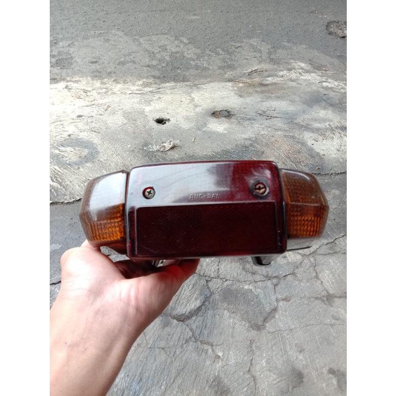 Lampu belakang stoplamp belakang Yamaha Alfa champ alfa original