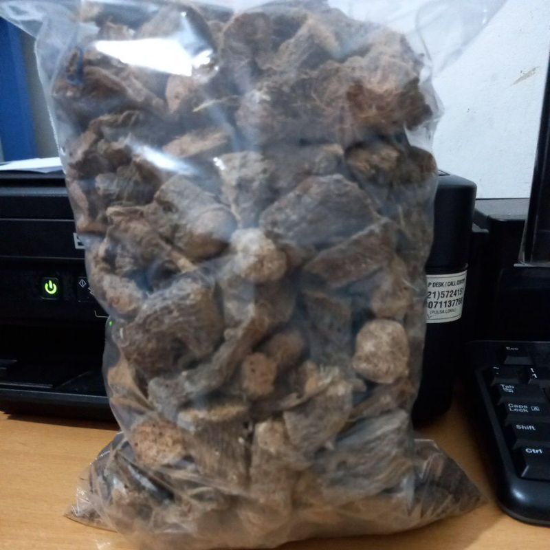 

1 KG UMBI UBI AKAR NAMPU KERING UNTUK KEJANTANAN