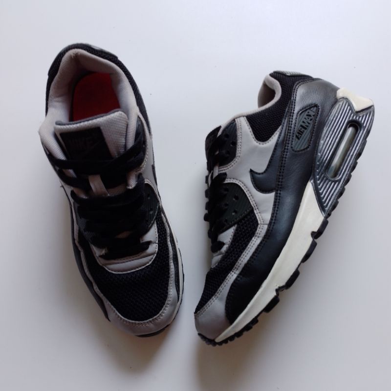 Sepatu Second Nike Air Max 90 Black Wolf Grey