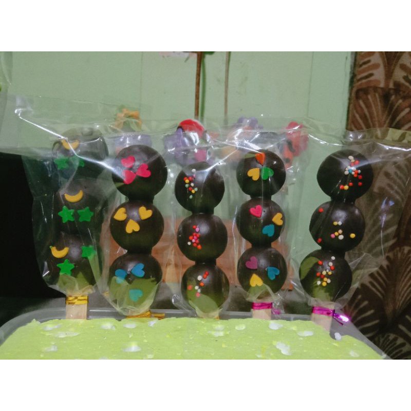 

egg drops monde coklat