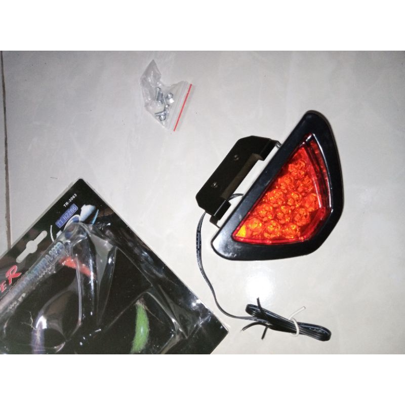 Lampu LED Ferrari kota rem kedip2 universal 12v