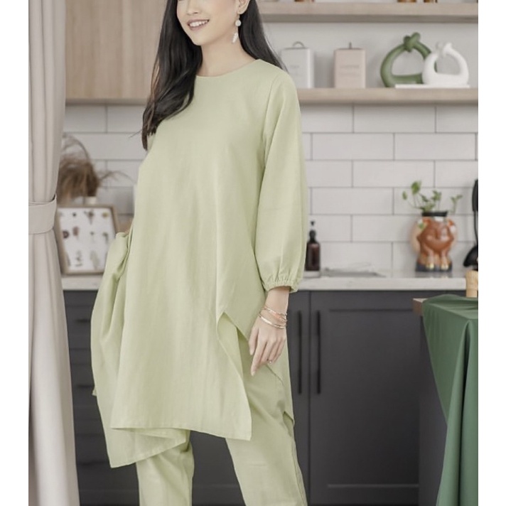 Kanaya Beatrice Clothing