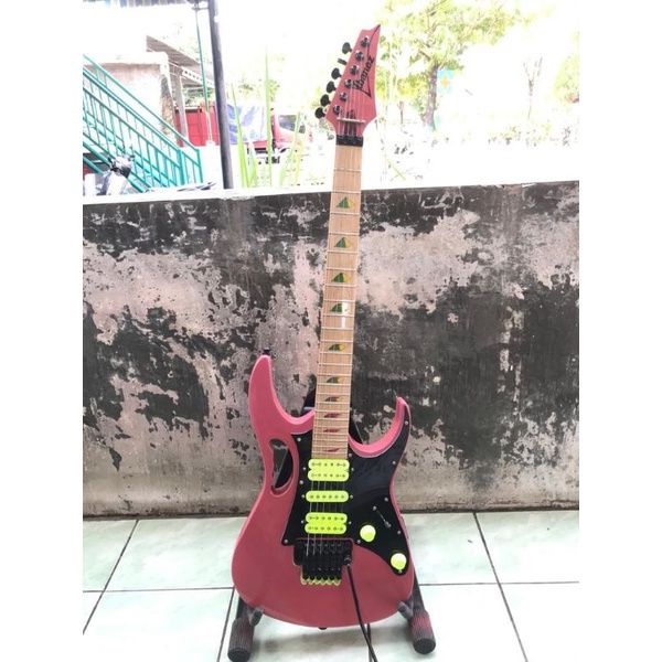 Ibanez jem 777
