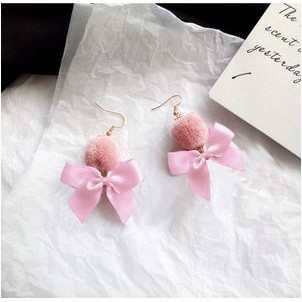 Anting Korea Fashion Import Pompom Pita