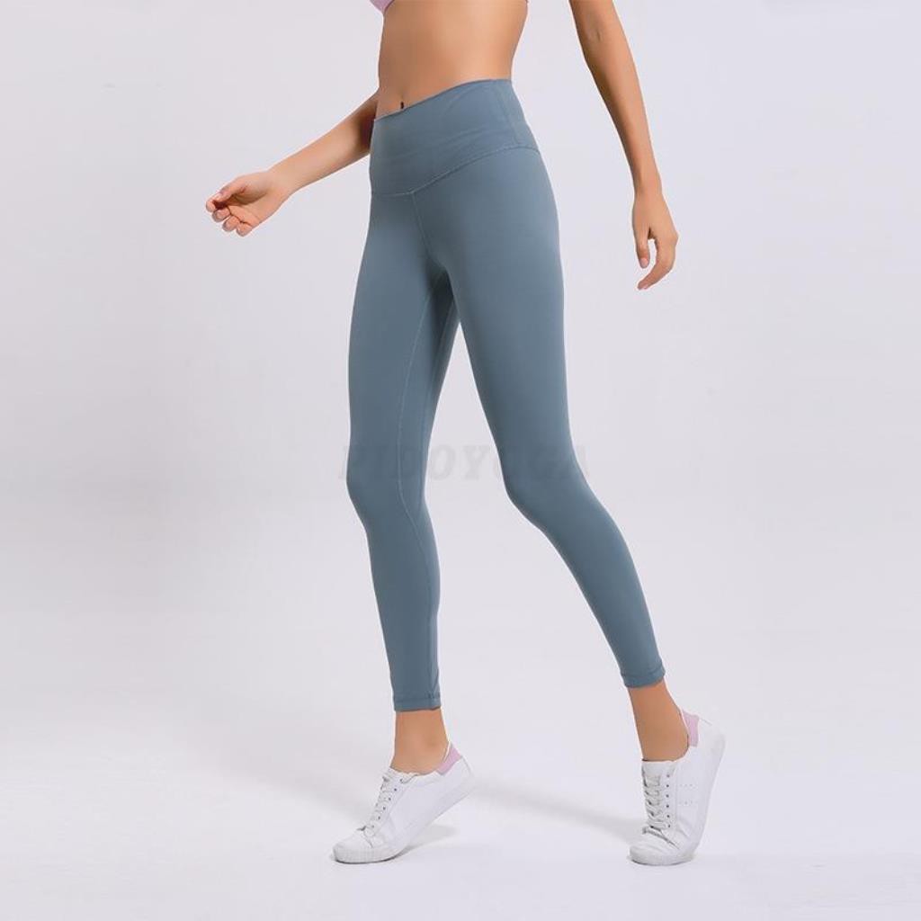 skin tight yoga pants