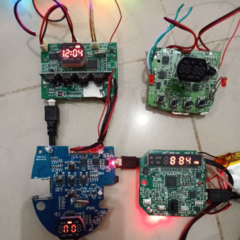 Modul Mp3 LCD Radio Fm, tf,Mmc, non bluetooth + kabel charger