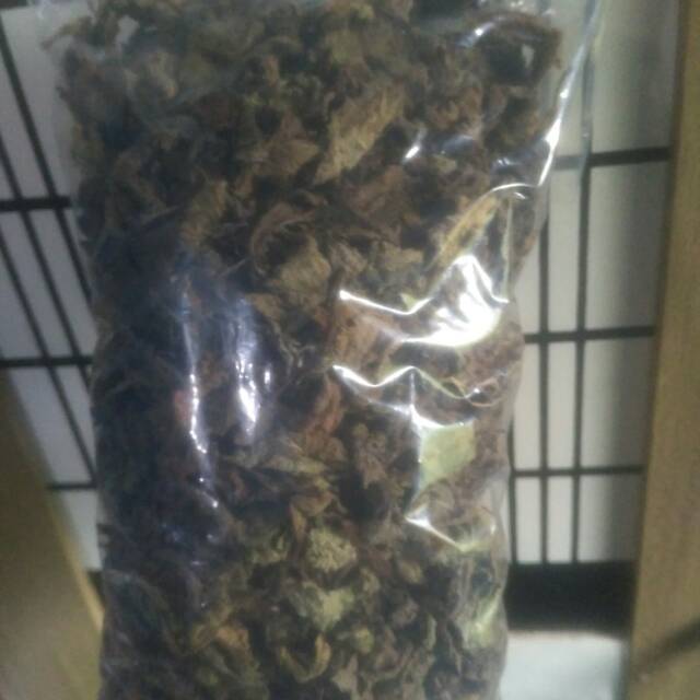 

Daun cincau hitam kering atau Janggelan kering