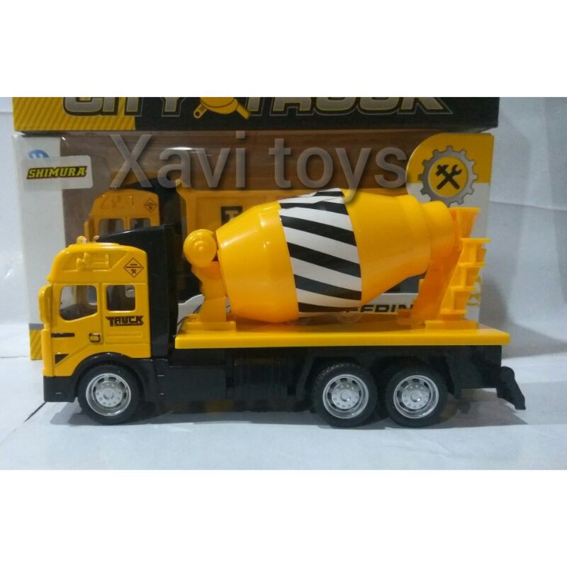 Miniatur TRUK CITY MOLEN 1:64