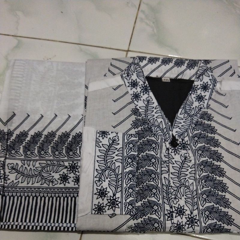 Sarko SARUNG KOKO BATIK PRIA SOLO Abinaya Putih Biru MARTOWIRO KEMEJA BAJU BATIK PRIA SOLO LENGAN PANJANG FULL FURING PREMIUM WIRAYUDHA ASTAGUNA VIJAY HANUNG NAGA SOGAN PEKSI SELING PROBOSETO MAHESA CENDRAWASIH NAVY KERTOSONO MANDHALA SIDOMUKTI DRAJAT