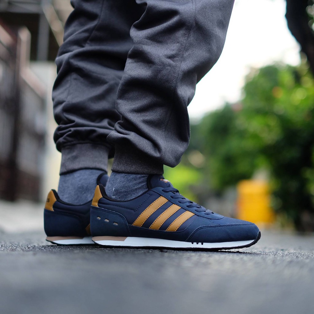 adidas neo city racer navy brown