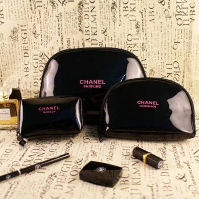 Tas kosmetik makeup pouch Chanel glossy list pink