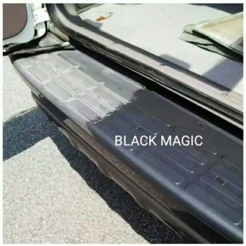 BLACK MAGIC PENGHITAM BODY KENDARAAN PERMANENT 80ml