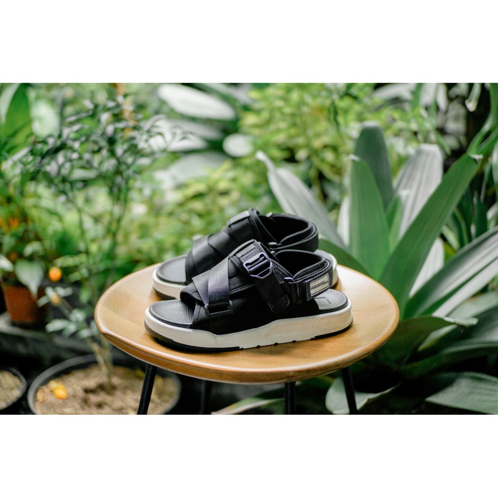 SANDAL KASUAL PRIA WANITA  VOLKERFOOTWEAR TONIE CHOPPER BLACKWHITE