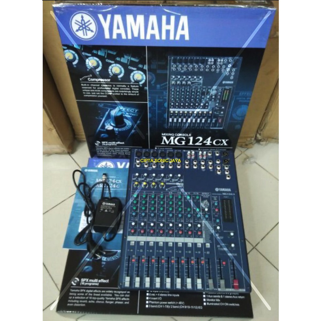 Mixer Yamaha MG 124 CX