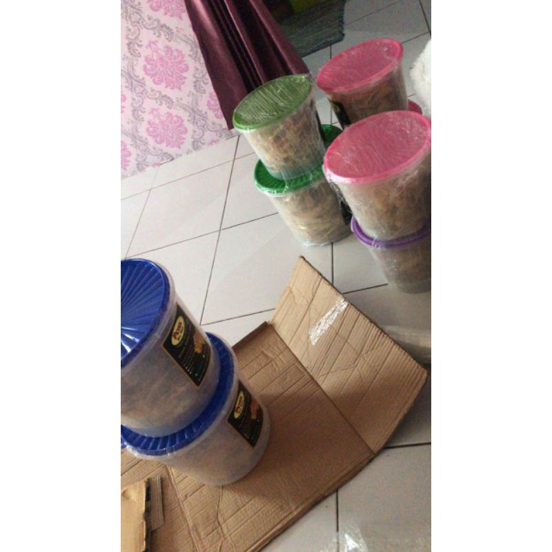 

Peyek Makanan Tradisional