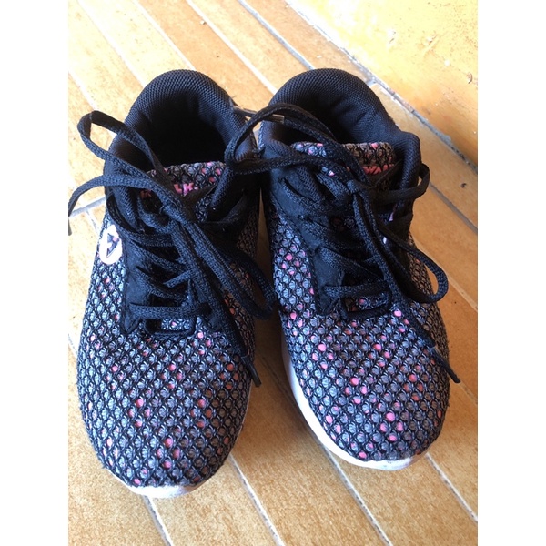 sepatu anak airwalk