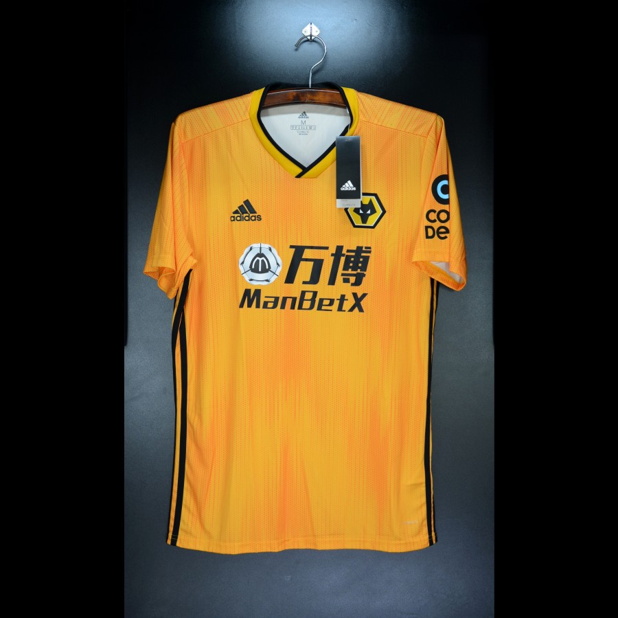 Wolverhampton 2019-20 Home. BNWT. Original Jersey. EC3605