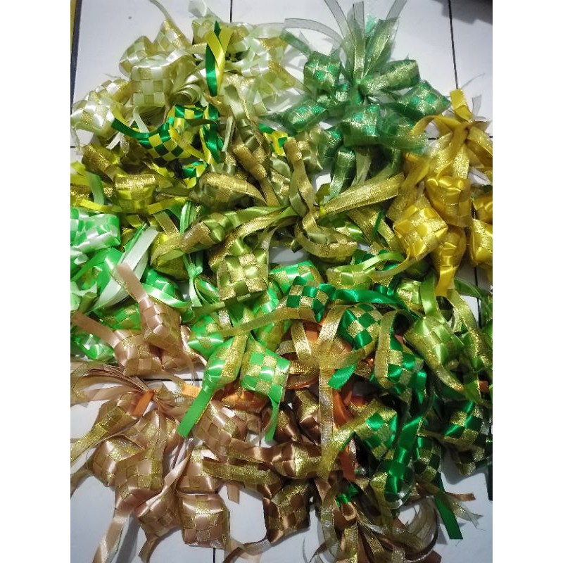 READY KETUPAT PITA SIZE M  harga promo hiasan parcel hampers toples lebaran idul fitri per lusin