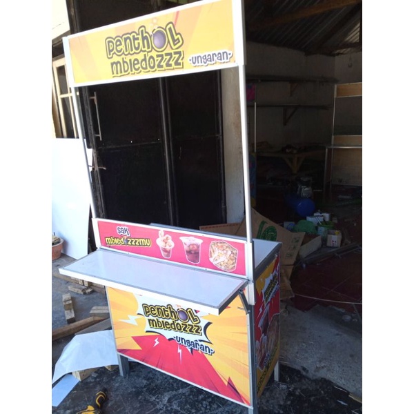 BOOTH PORTABLE ROMBONG LIPAT +MEJA DEPAN