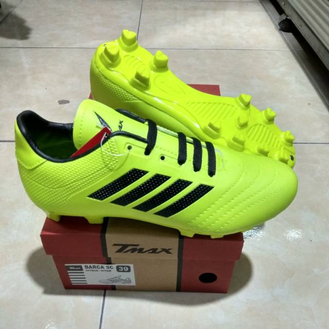 Promo Sepatu Bola original tmax barca
