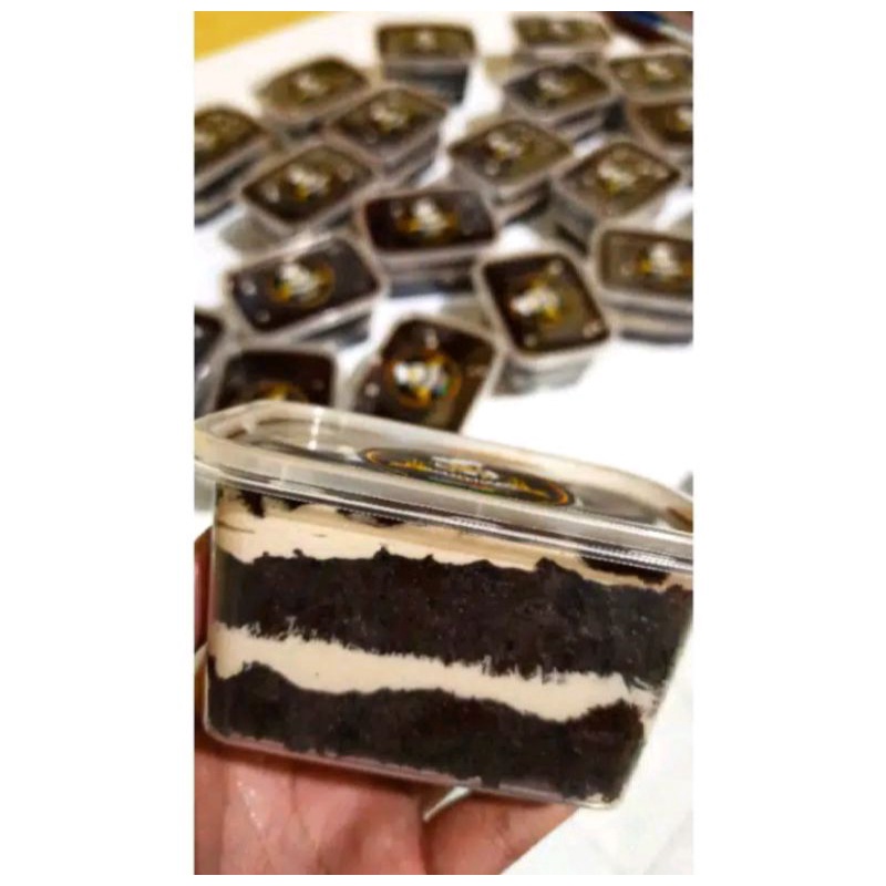 

DESSERT BOX 300ml-Choco Oreo