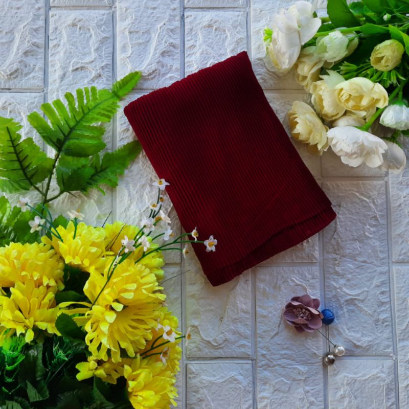 PASHMINA PLISKET by ASSYIFA ••pasmina plisket lidi-Maroon