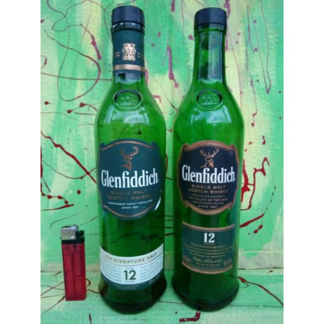 Botol bekas miras glenfiddich hijau