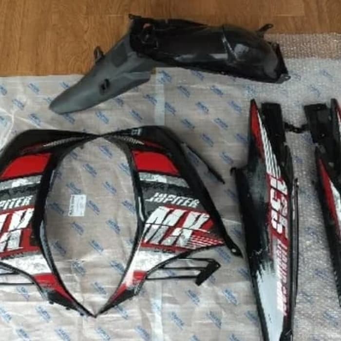 Body Sayap Spakbor Jupiter MX New 135 Hitam Plus Stiker