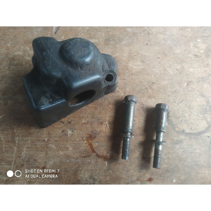 baut cover oli samping Yamaha v75 ori / baut cover oli samping Yamaha v80 ori / baut cover oli sampi