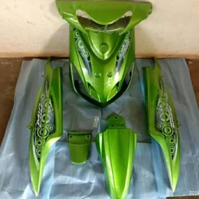 Full body halus mio smile hijau