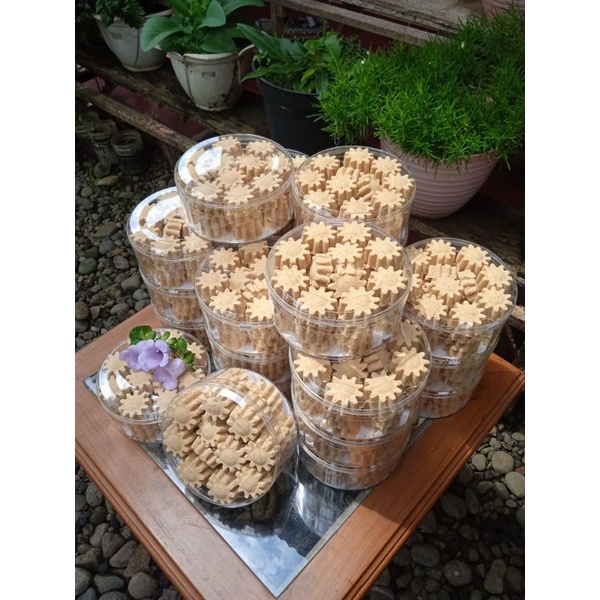 

Kue lebaran/Kue Satu Gula Asli