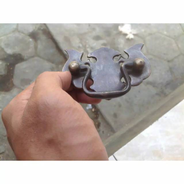 Handle / Tarikan Laci Lemari Pintu Rumah Kuningan antik murah 8.5cm