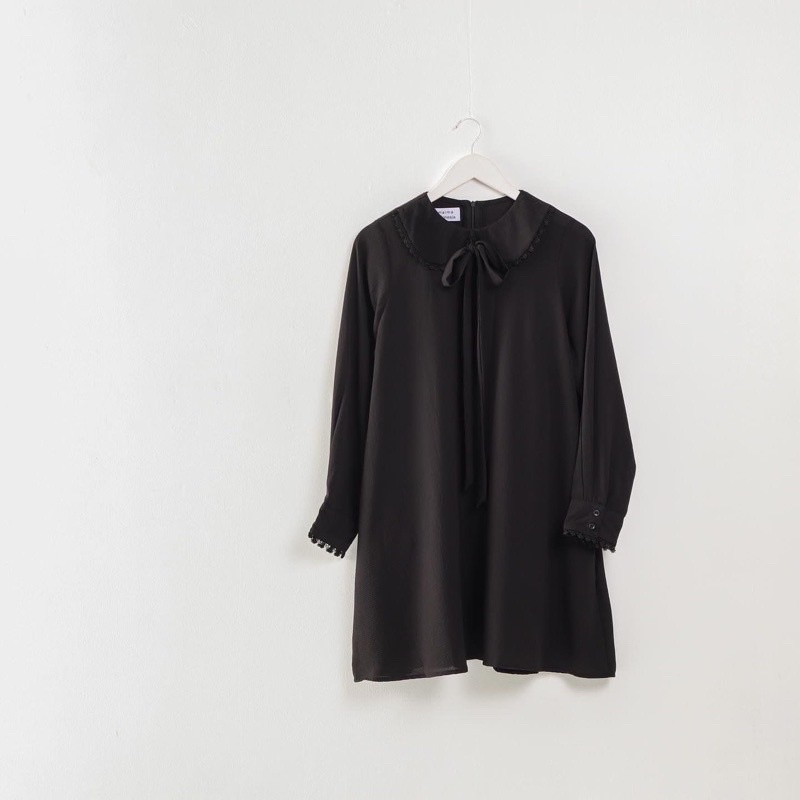 prewashed Maima Indonesia - Clary Tunic Black Maima x Risa Saraswati