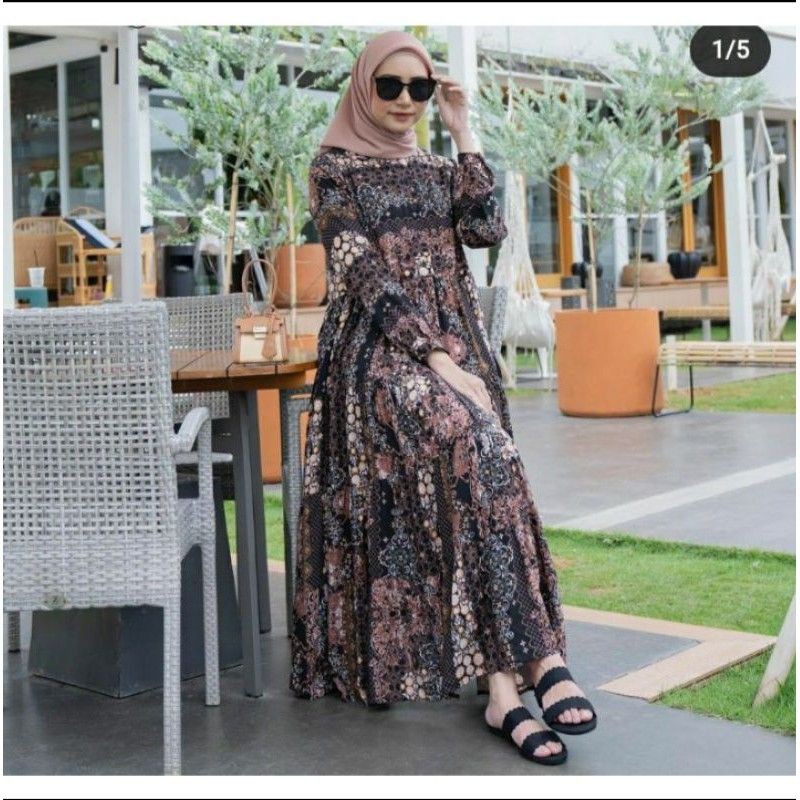 Qeena Midi Dress by Heaven Lights